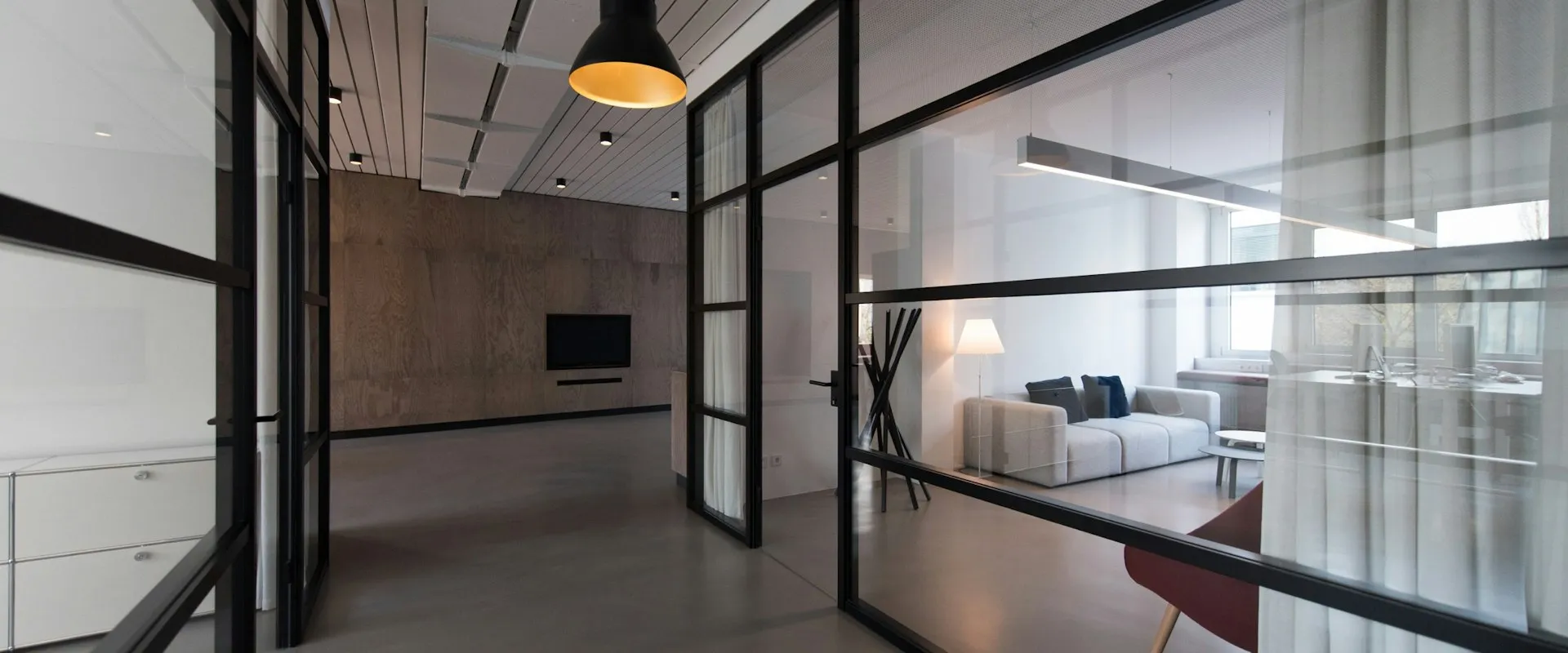 Exploring the Advantages of Office Space in Okhla for Growing Companies