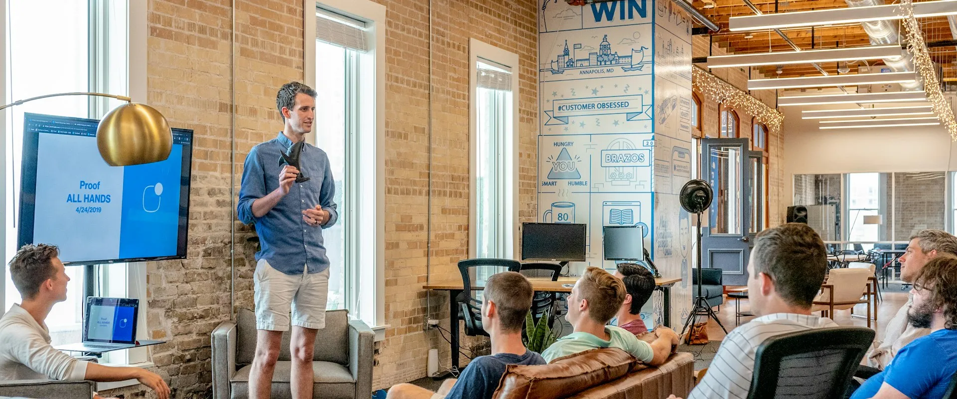 6 Benefits of Choosing a Coworking Space in Noida Sector 4 for Startups